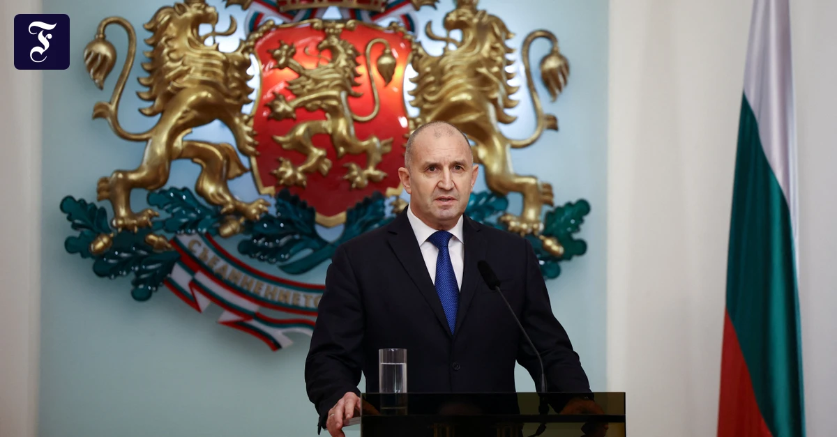 Politische-Krise-Bulgariens-Pr-sident-Radew-k-ndigt-R-cktritt-an