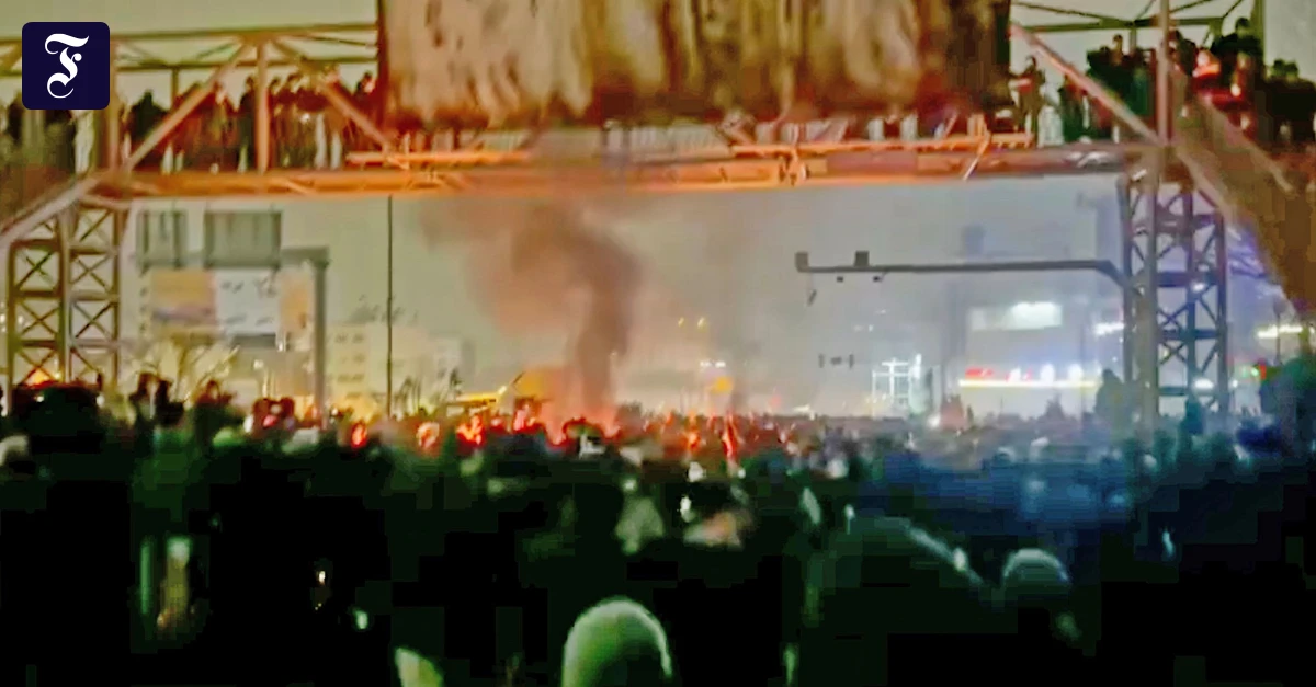 Viele Tote in Iran: „Sie schießen gezielt auf    Kopf und Hals“