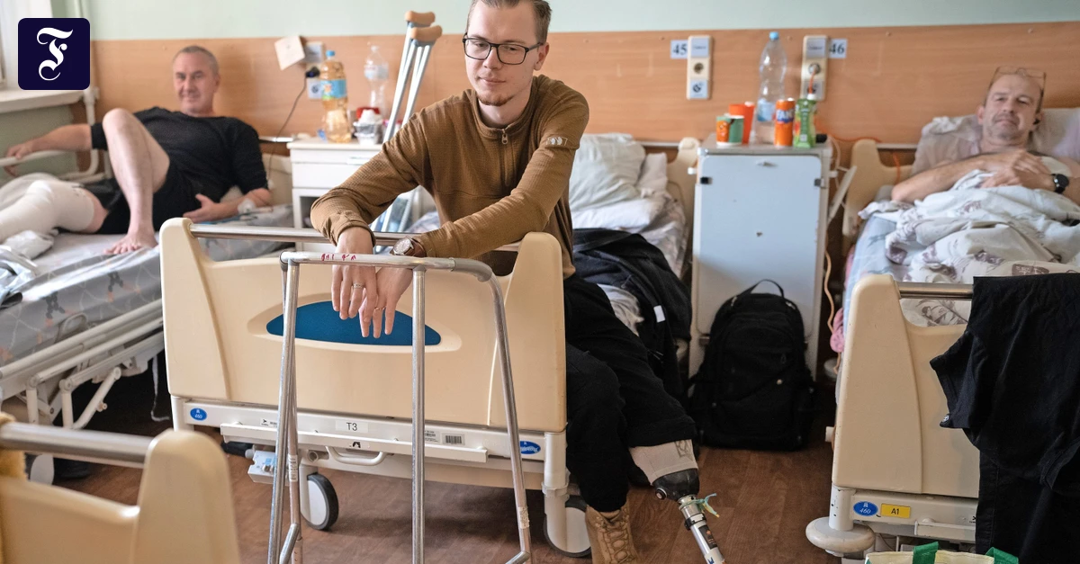 Veteran hilft Verwundeten: „Hey, wo hast du denn dein Bein vergessen?“