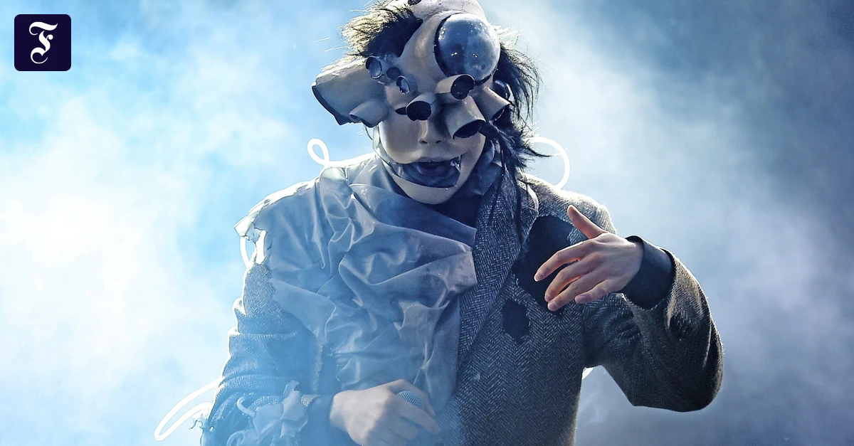 Russischer-Rapper-Husky-Zeugen-einer-dreckigen-Epoche