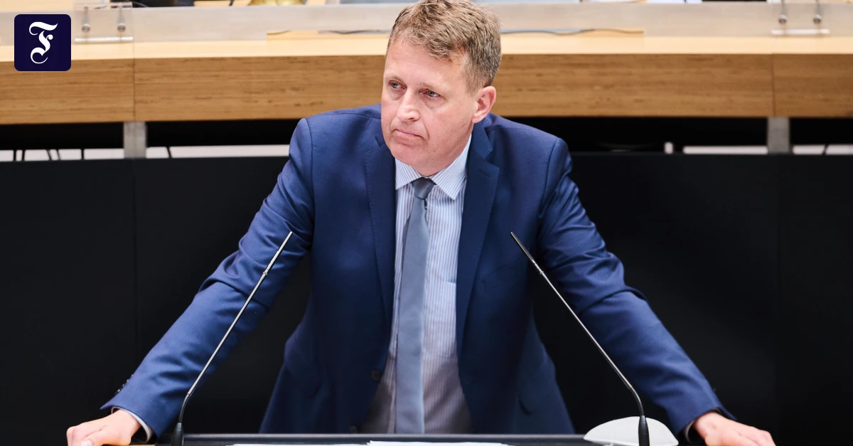 Berlin Culture Senator Fires Deputy Amid CDU Pressure Over Antisemitism Funding Controversy