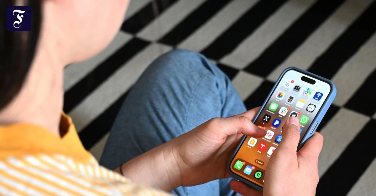 Social-Media-Verbot-Mit-14-konnte-ich-den-Content-noch-nicht-einordnen-