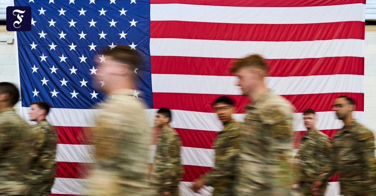 Liveblog USA unter TrumP: Weißes Haus fordert Verteidigungshaushalt von 1,5 Billionen Dollar