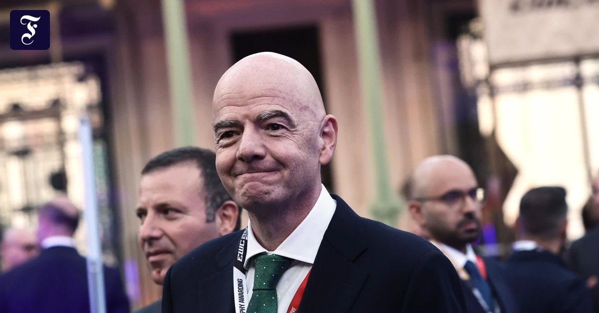 infantino taktiert: Nach den Regeln der FIFA
