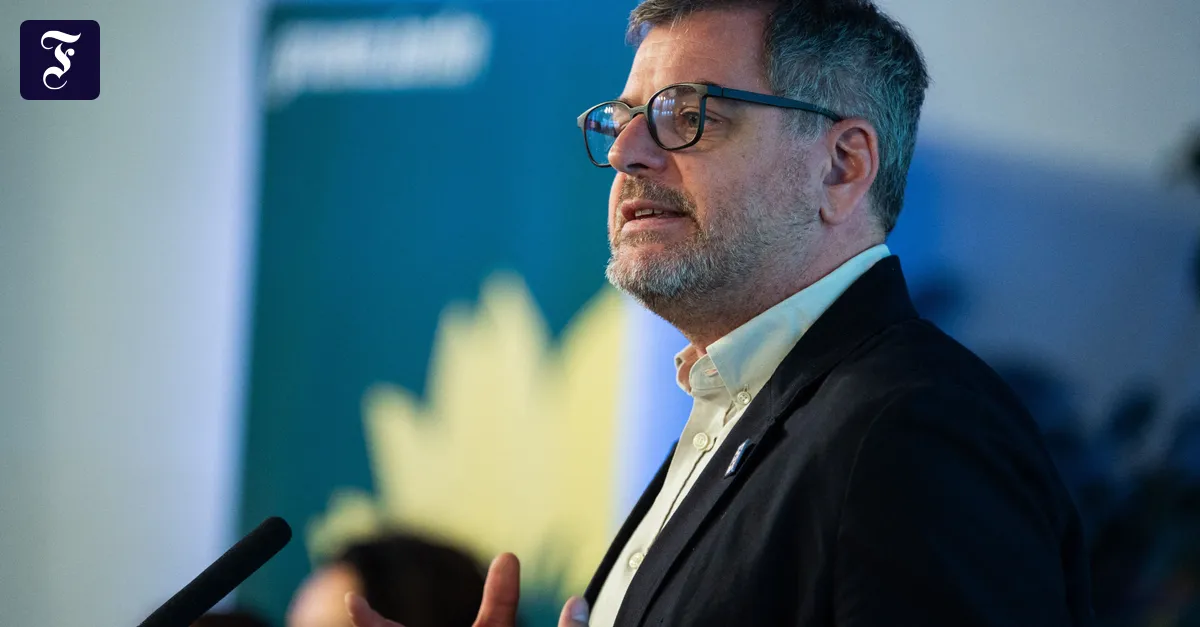 Red-red-green: Berlin Greens vote for coalition negotiations