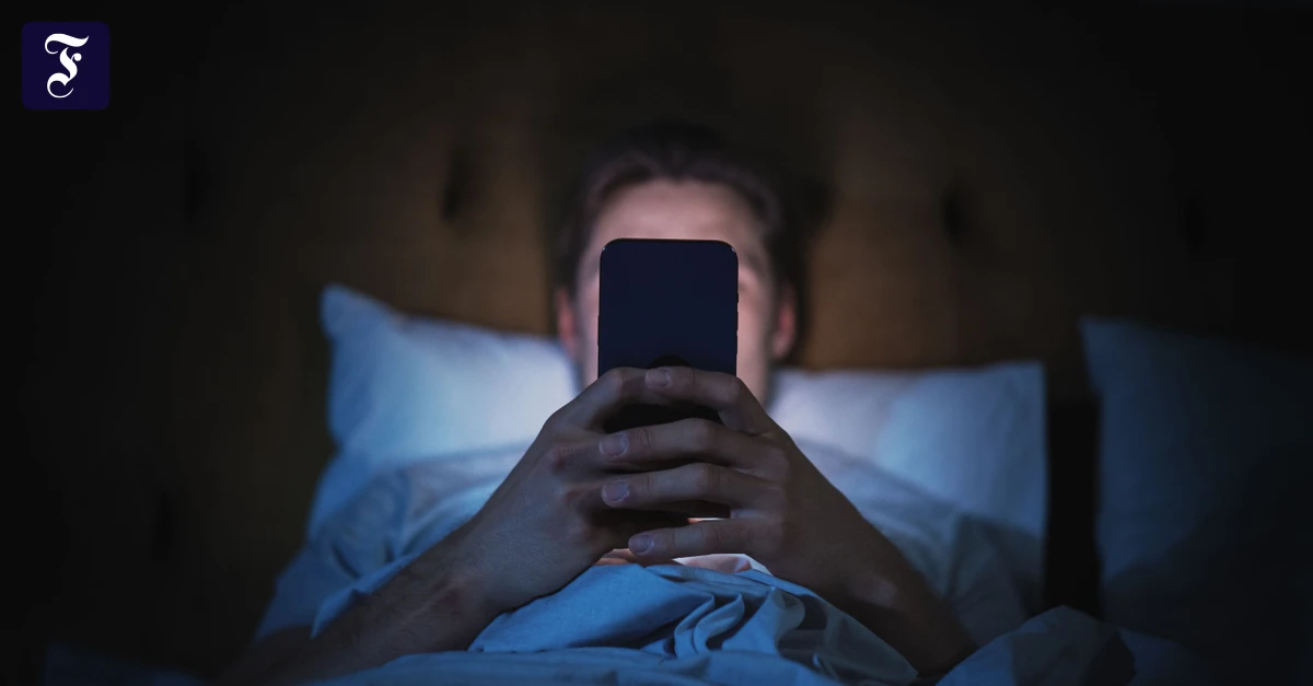 Erpressung mit Nacktbildern: „Wenn du nicht zahlst, schicke ich die Bilder an deine Freunde“