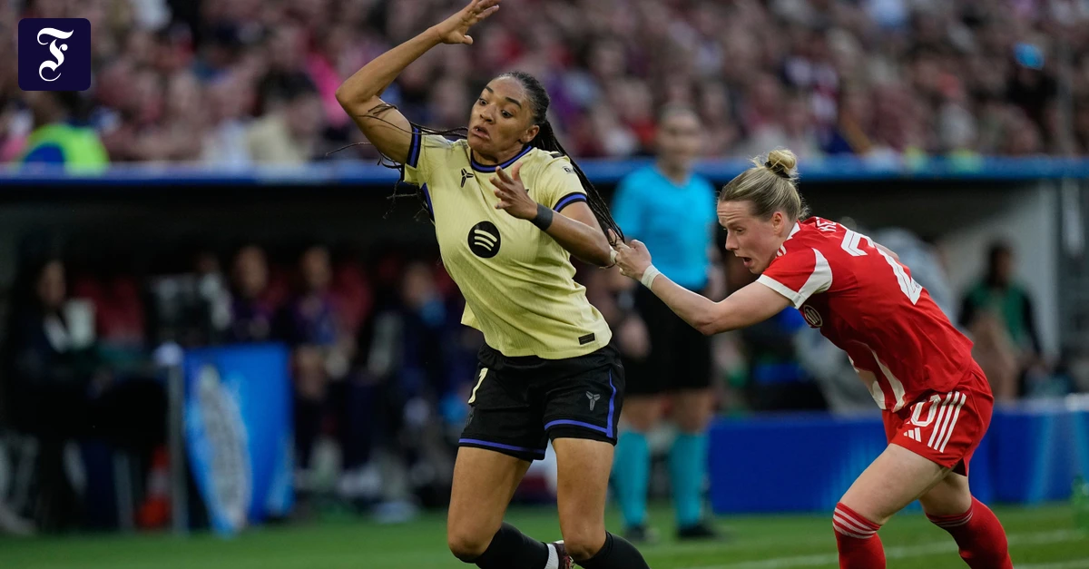 Should There Be a Rule for Long Hair in Football? FC Bayern Uproar Over Champions League Red Card for Franziska Kett vs. Salma Paralluelo