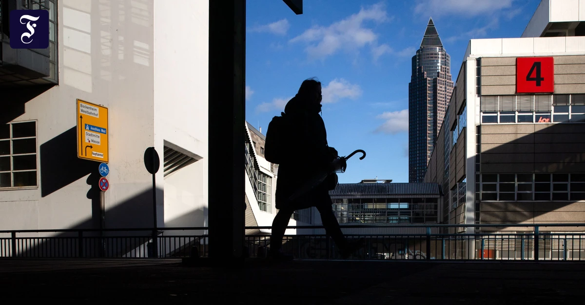 Nach Konzert in Frankfurt: Polizei sucht Slipknot-Fans, um Vergewaltigung aufzuklären