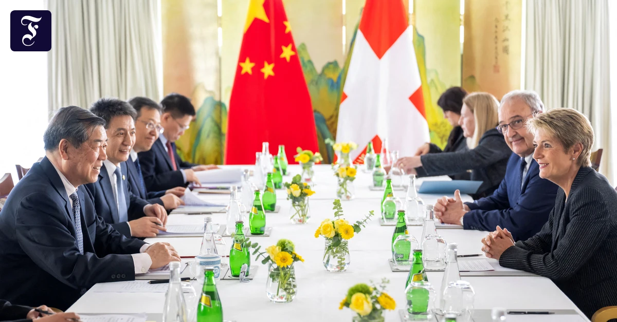 Handelspolitik: Handel fast zollfrei: Schweiz und China schließen Freihandelsabkommen