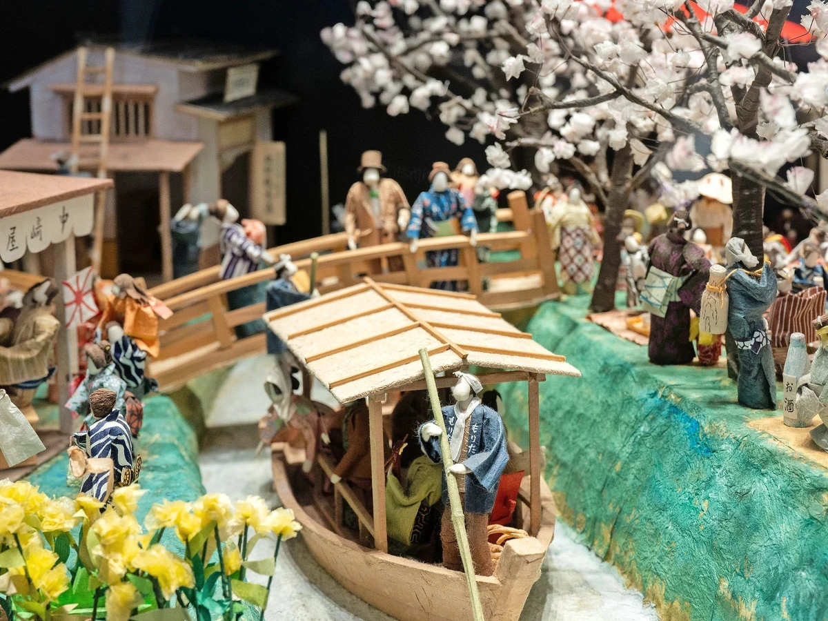 Puppenmuseum Hanau zeigt, was in Japans Kinderzimmern steht | FAZ