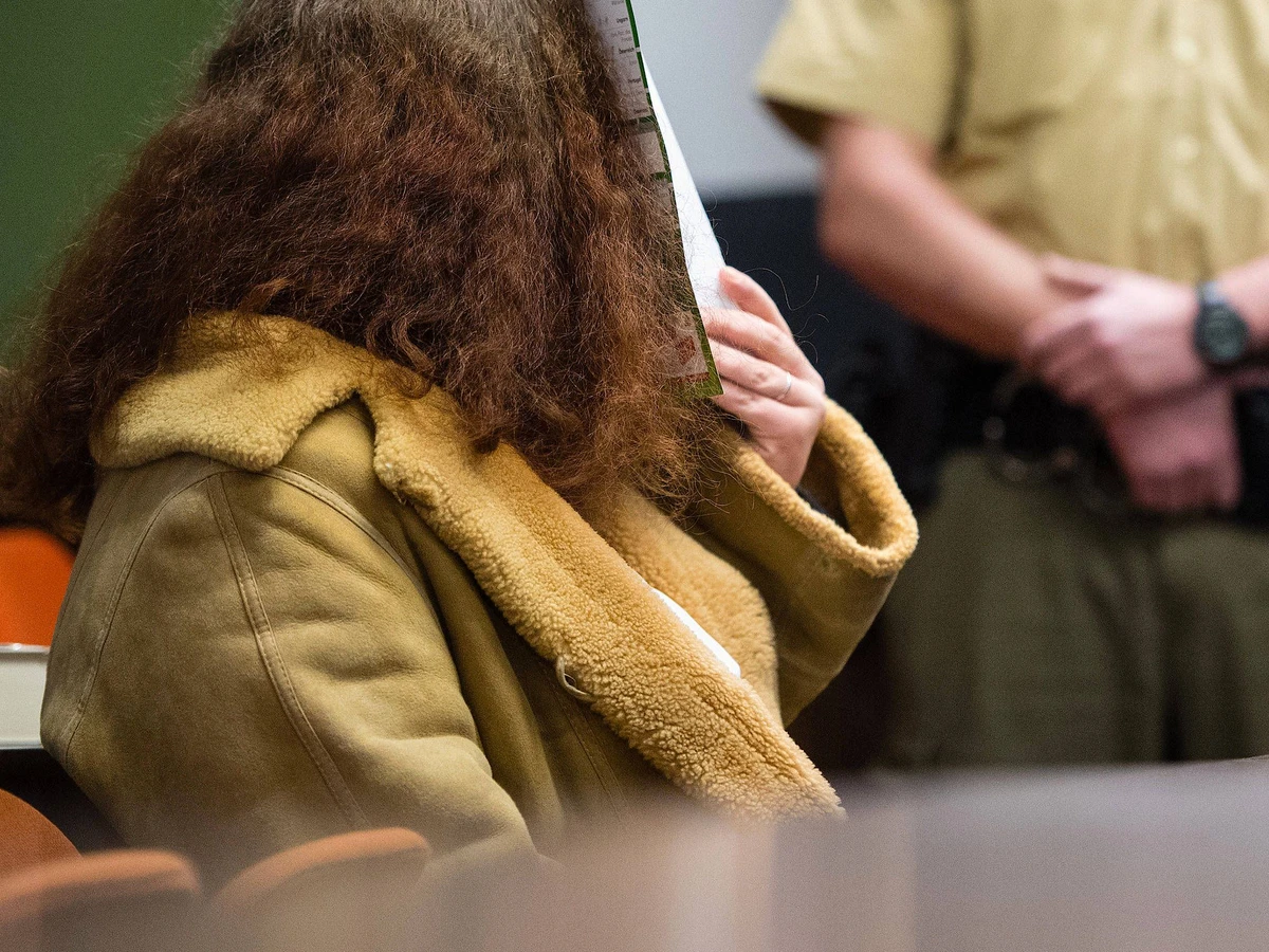 Freund mit Kreissge gekpft: Mordprozess gegen Gabriele P. | FAZ