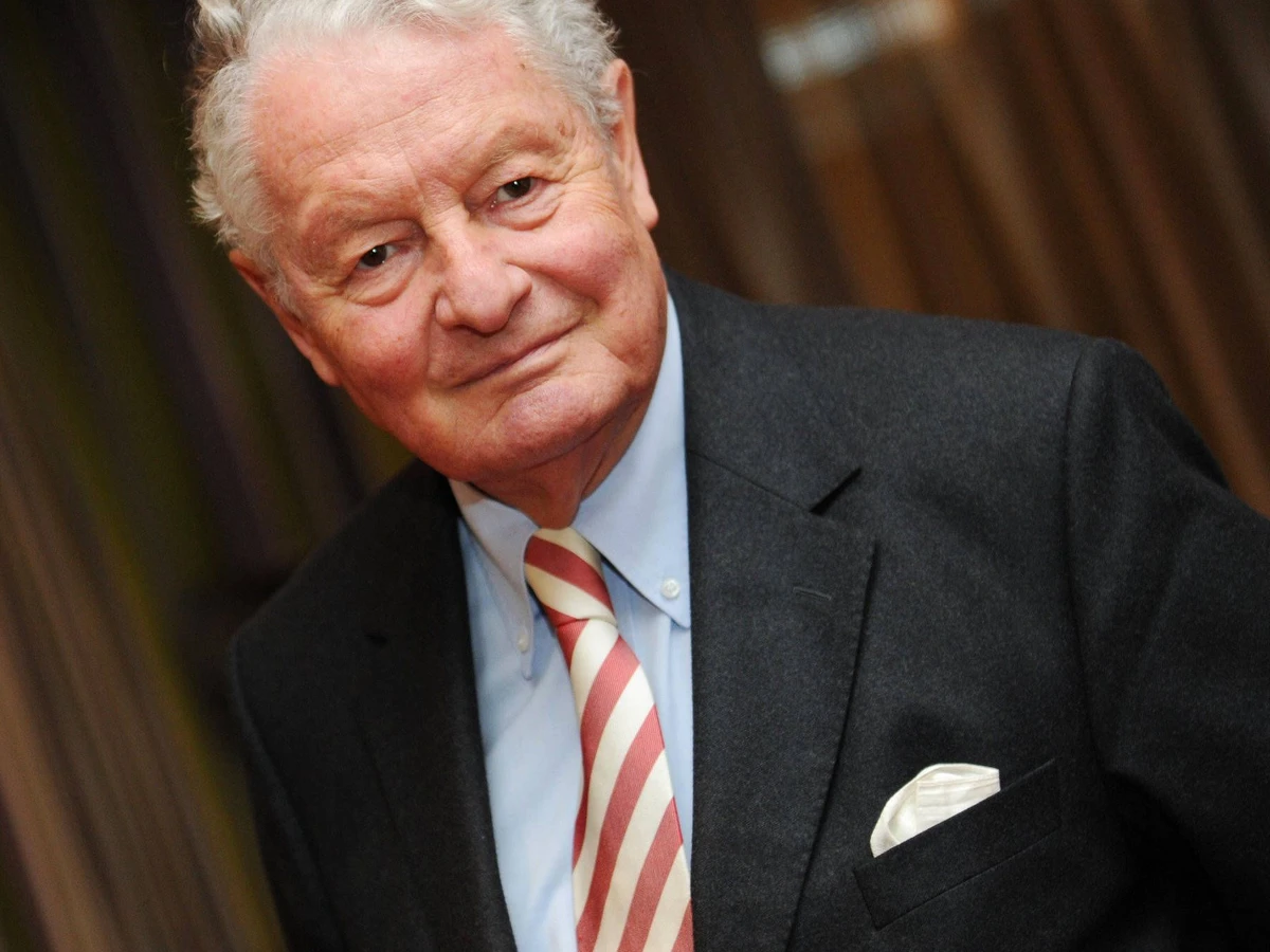 ARD-Adelsexperte Rolf Seelmann-Eggebert mit 88 Jahren gestorben | FAZ