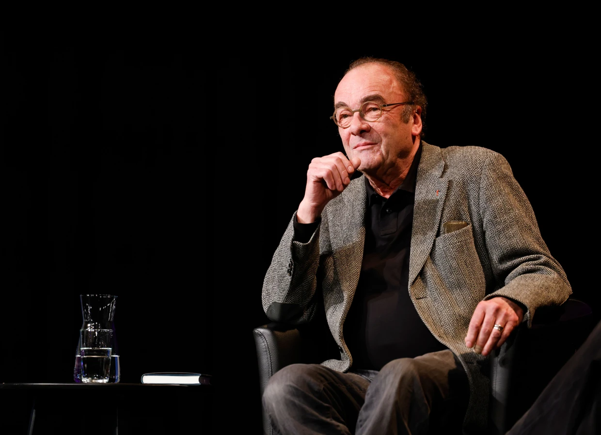 Hält der Hallstein-Doktrin literarischer Freiheit im Interesse der europäischen Sache die Treue: Robert Menasse.