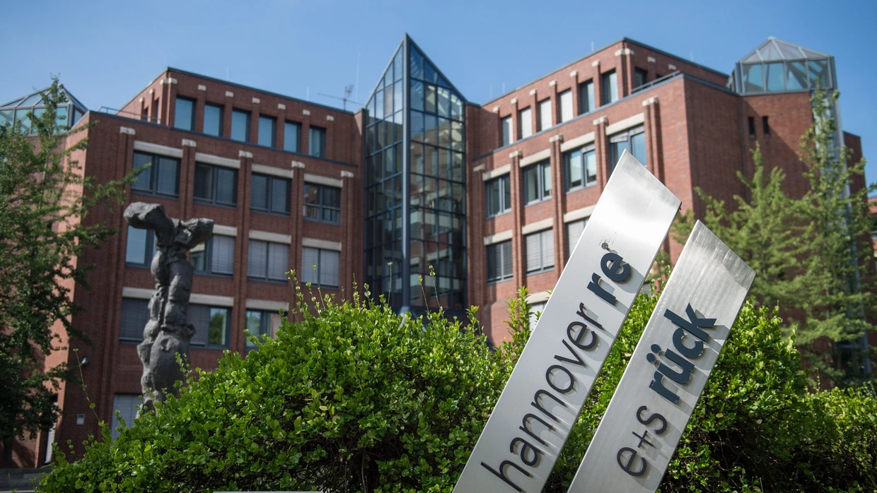 Rechnet mit stabilen Konditionen: Der Rückversicherer Hannover Rück an seinem Hauptsitz.