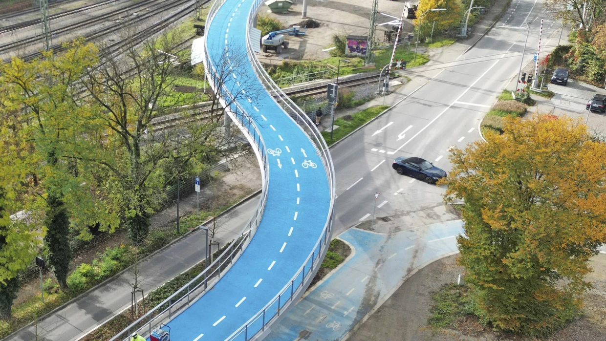 Tübingen shows the way: The West Cycle Bridge