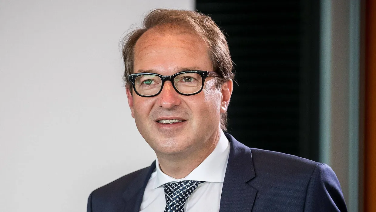Unter Druck: Verkehrsminister Alexander Dobrindt (CSU)