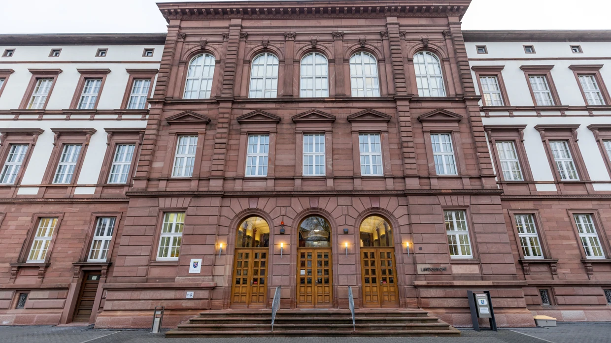 Der Angeklagte wurde noch am Abend der Tat festgenommen.