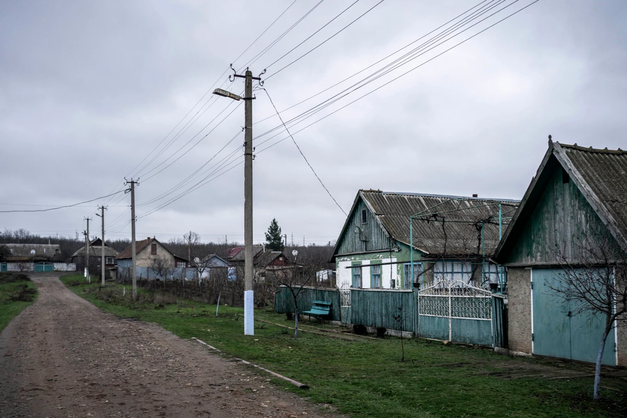 Grauer Himmel, graue Dächer: Auf den Straßen von Borodino (heute Budschak) trifft man selten Passanten.