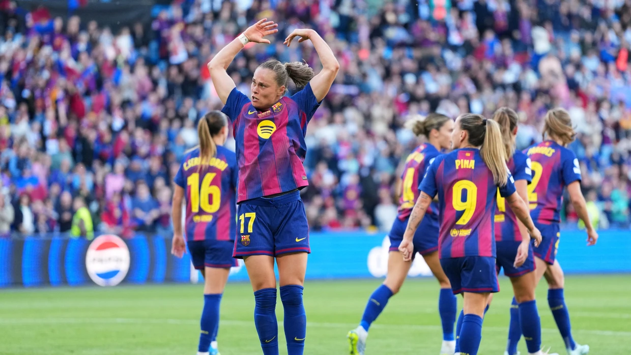 Barcelona-Torjägerin Ewa Pajor jubelt nach ihrem Tor.