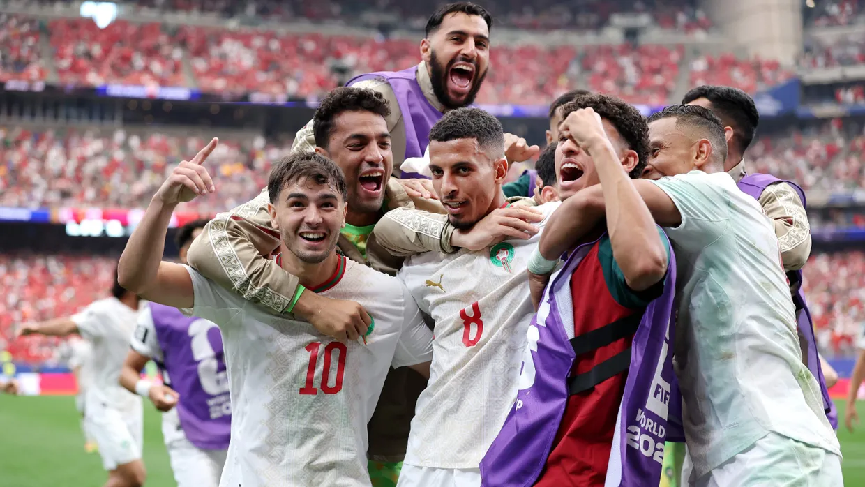 Große Freude bei den Marokkanern: Azzedine Ounahi (Mitte, Nummer 8) und seine Mitspieler besiegen Kanada im WM-Achtelfinale.