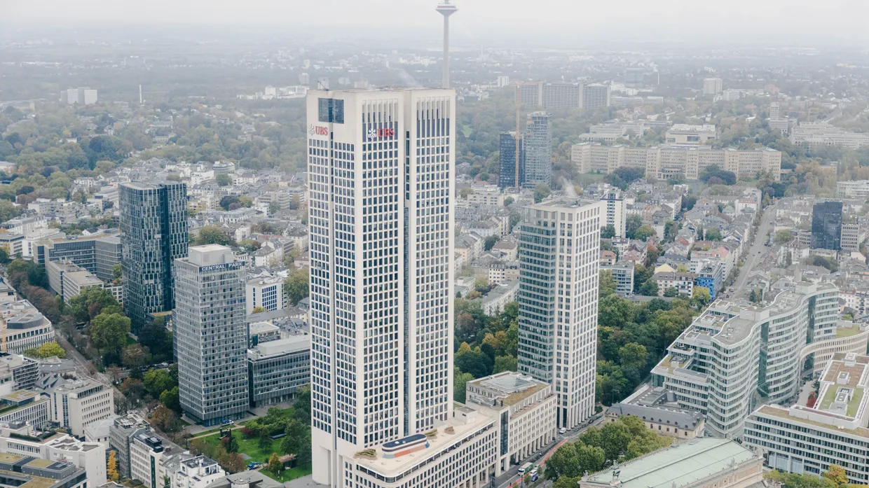 Steht zum Verkauf: Der 2009 fertiggestellte Opernturm in Frankfurt