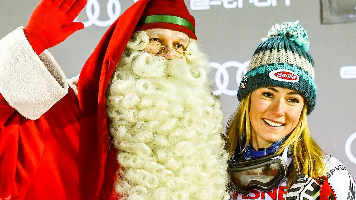 Ja, ist denn heut’ schon Weihnachten? Mikaela Shiffrin (rechts) nach ihrem Sieg in Levi.