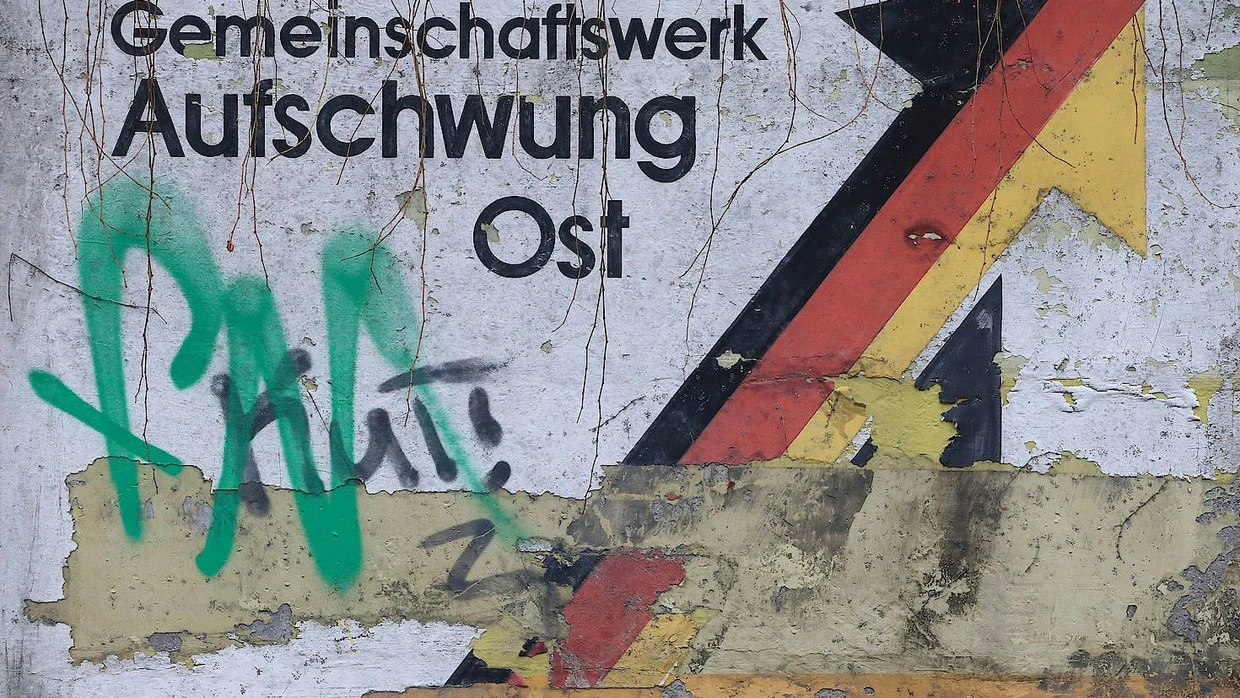 Eigentlich wurde der Soli-Zuschlag 1991 für die Finanzierung des Zweiten Golfkriegs eingeführt. Ab Mitte der 1990er Jahre wurde das Geld für die Deutsche Einheit verwendet.