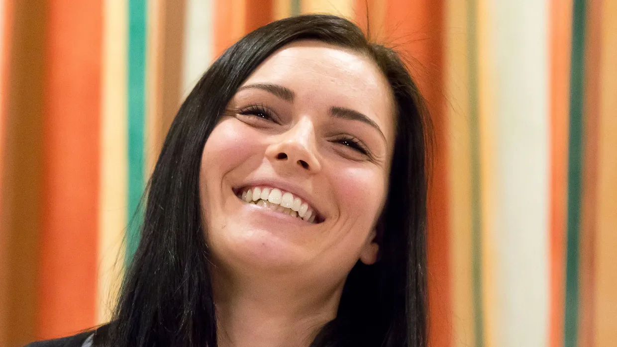 Das Lächeln ist zurück. Anna Veith startet wieder im Ski-Weltcup.