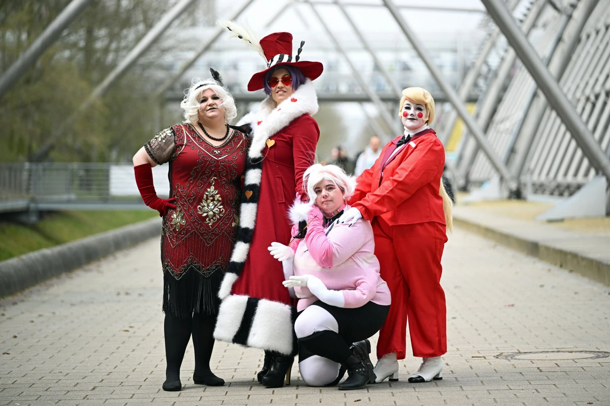 Stilecht verkleidet: Cosplayerinnen imitieren Comic-Figuren