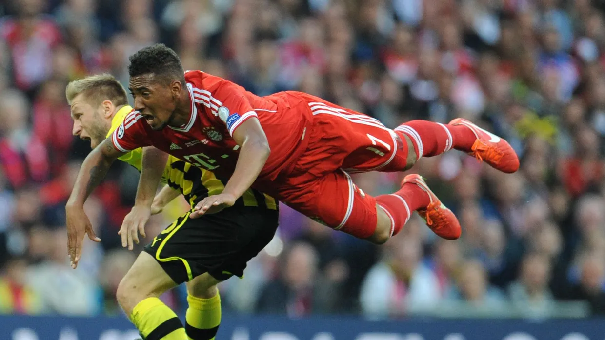 Es zehn Jahre her, dass sich Bayern und Dortmund ihren großen Zweikampf lieferten.