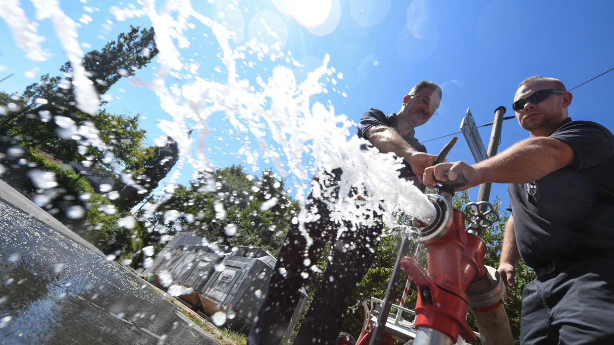 Im Jahr 2018 mussten die Kelkheimer Bergdörfer Ruppertshain und Eppenhain mit Schläuchen der Feuerwehr notversorgt werden, weil das Trinkwasser knapp war.