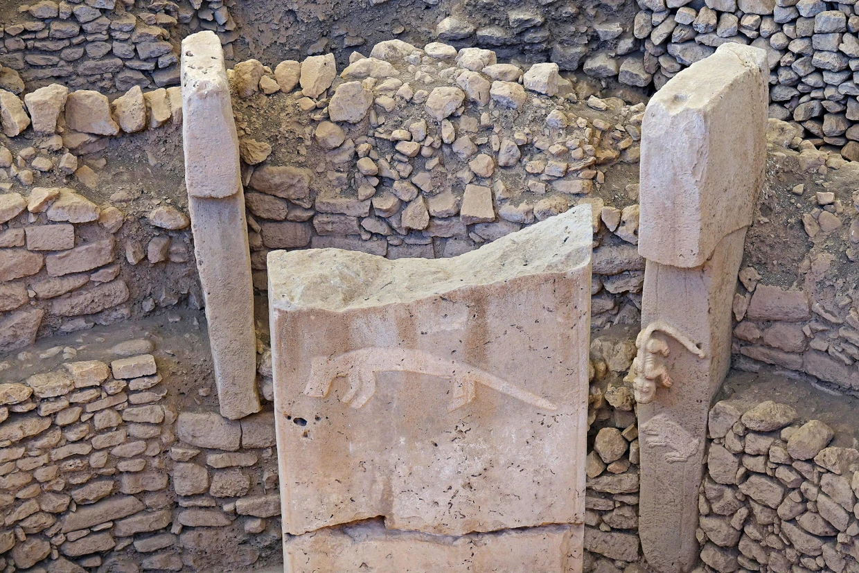 Tierfiguren in Göbekli Tepe.