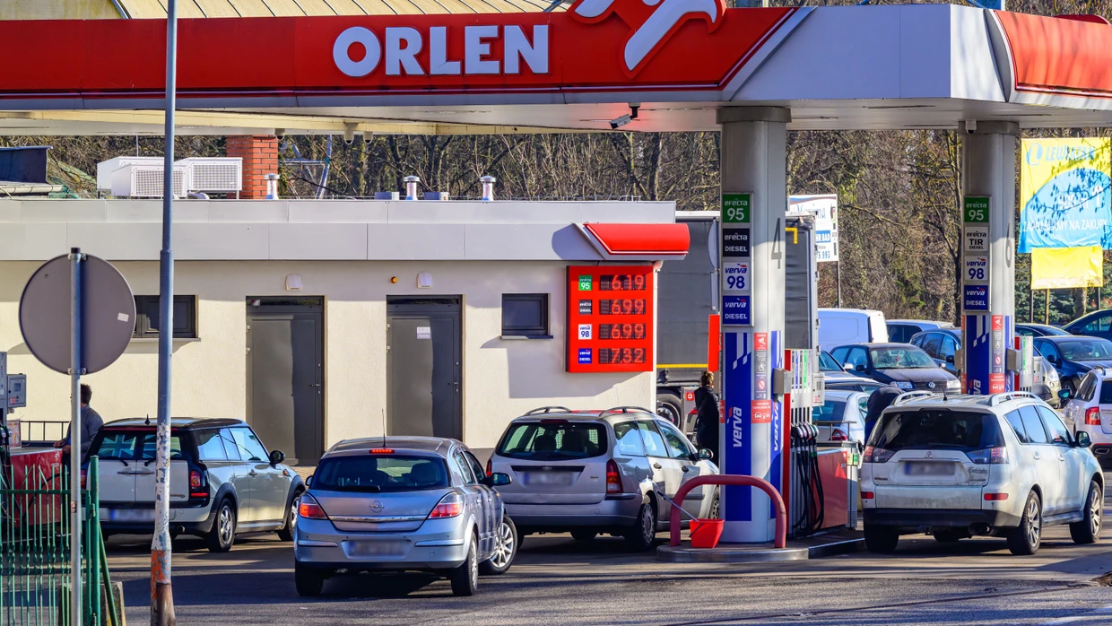 Faszinierend Tankstelle Sterreich Grenze Ebenbild