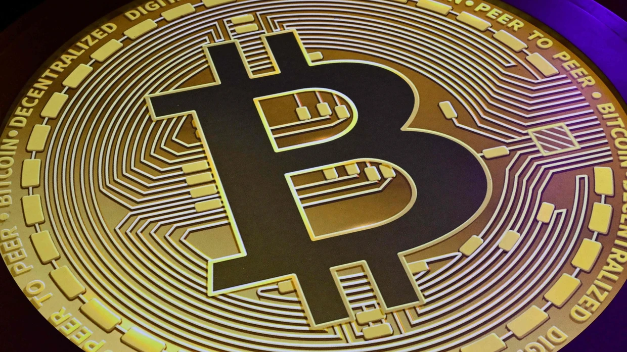 Bitcoin steigt seit Februar das erste Mal wieder über 100.000 US-Dollar |  FAZ