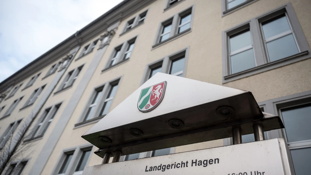 Der Eingangsbereich des Hagener Landgerichts. (Archivbild)