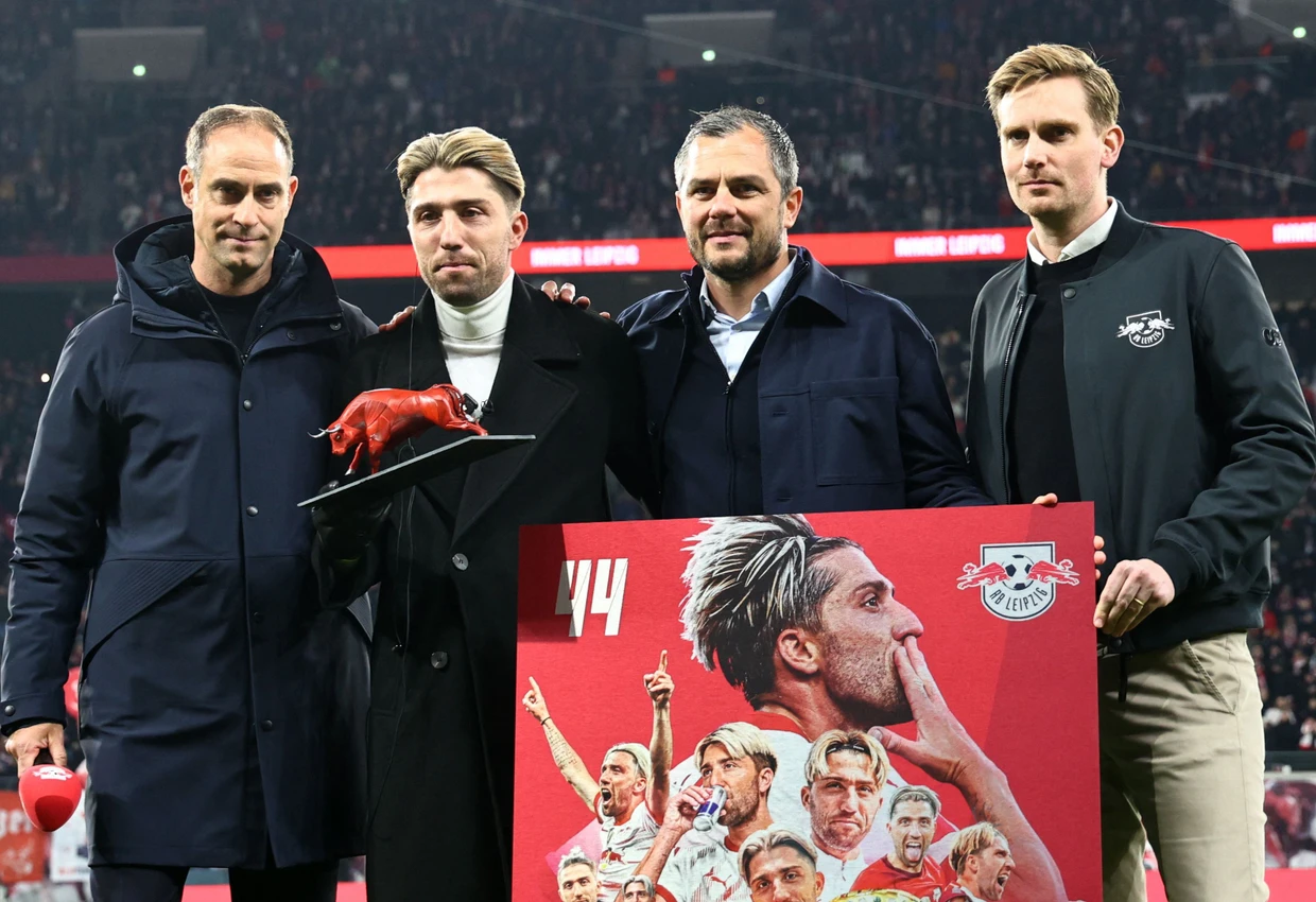 Tränenreicher Abschied von der Fußballbühne: Kevin Kampl (Zweiter von links).
