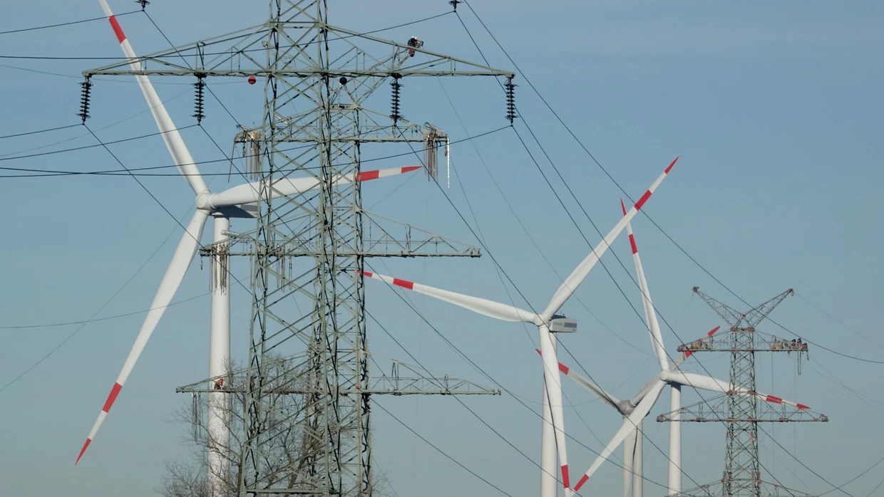 Strommasten in Schleswig-Holstein