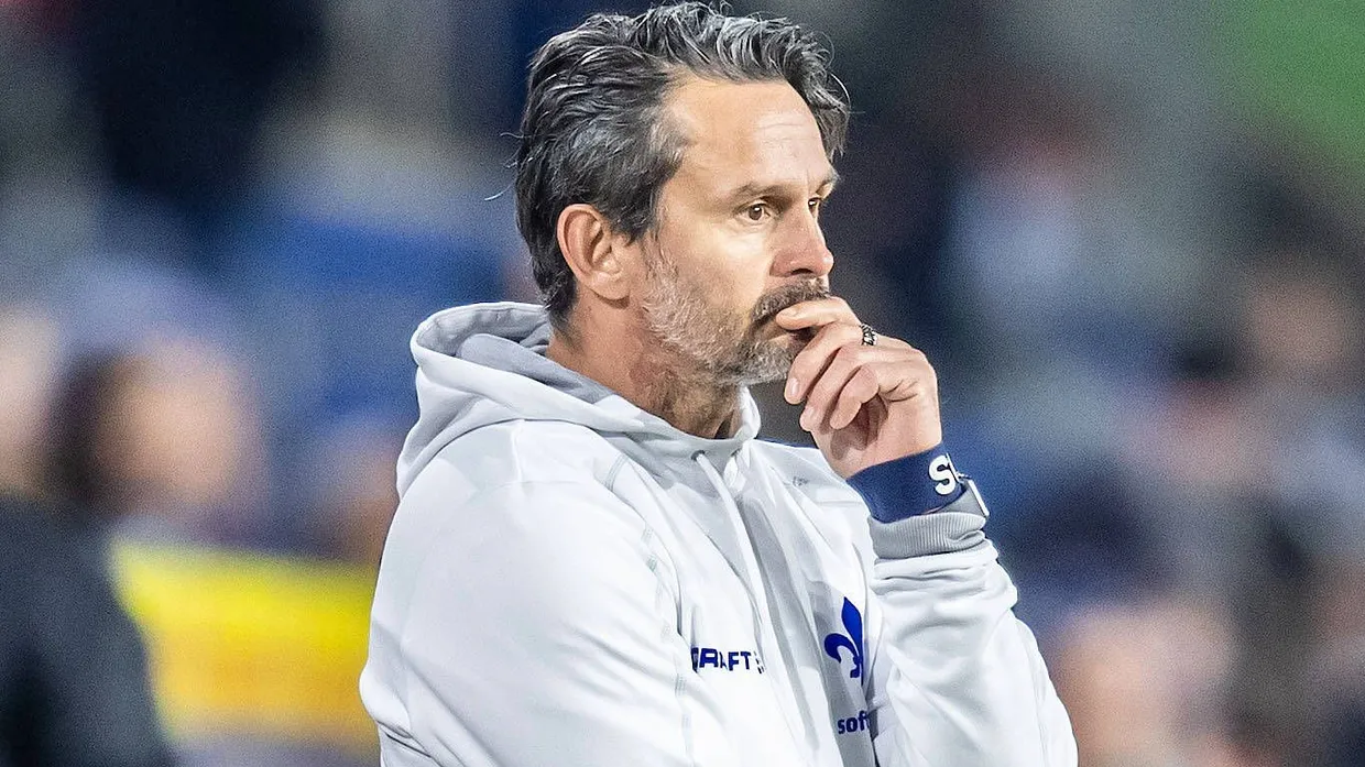 Ist nicht länger Trainer bei Darmstadt 98: Dirk Schuster muss gehen.
