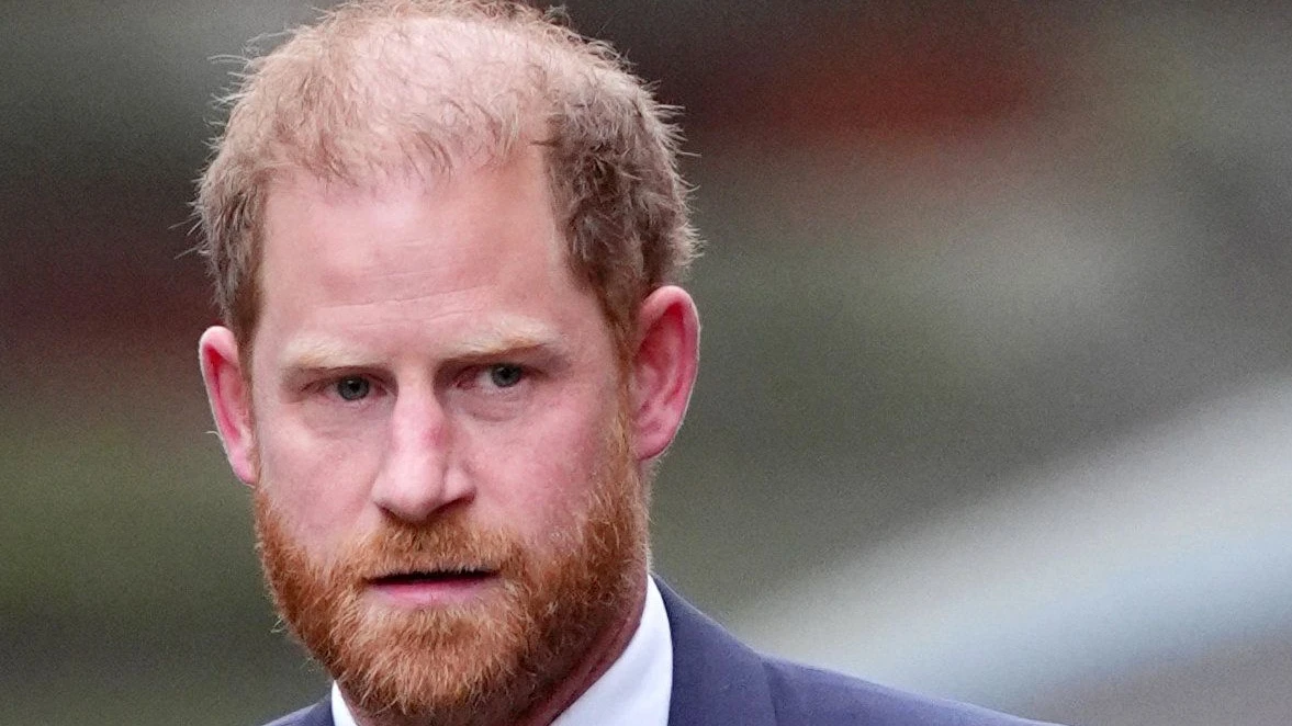 Der Verlierer soll zahlen: Prinz Harry droht eine hohe Rechnung.