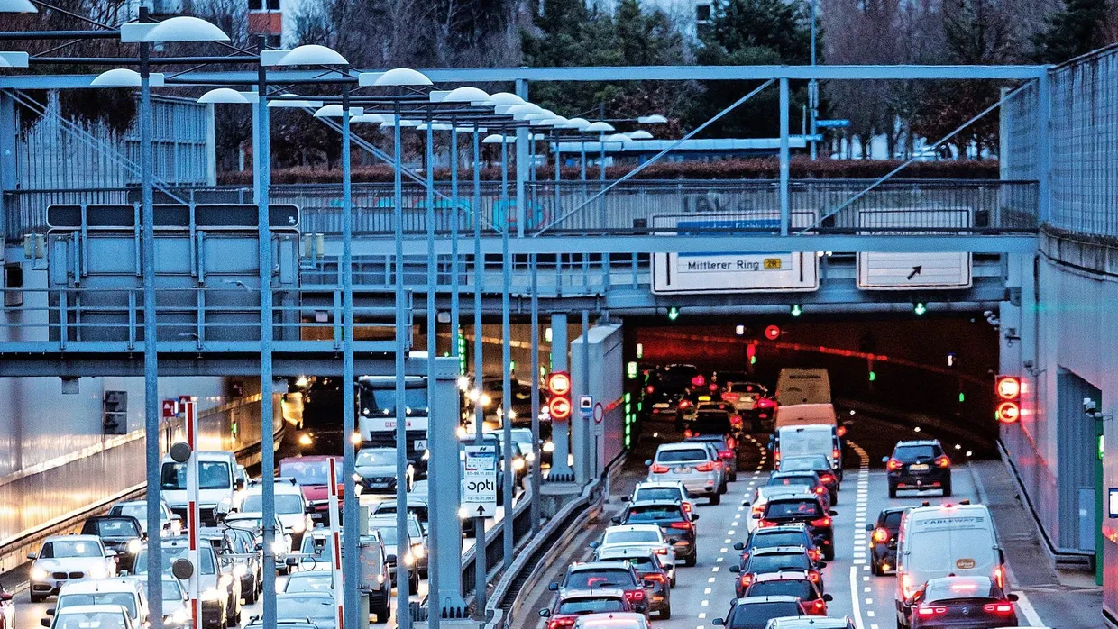 Dicke Luft: morgendlicher Stau in München