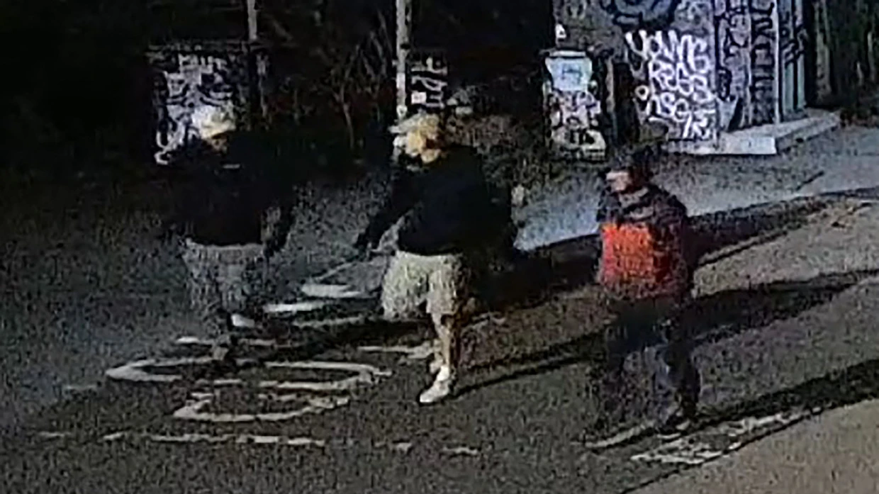 Aufnahmen der Überwachungskamera zeigen die Diebe