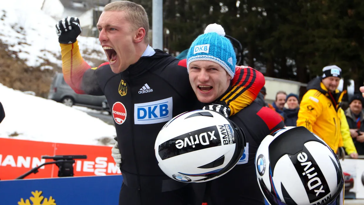 Wieder Weltmeister: Friedrich (rechts) und Anschieber Margis nach dem entscheidenden Lauf