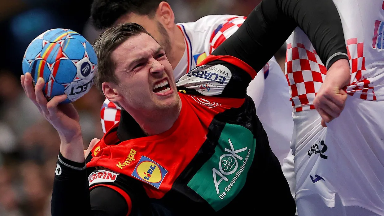 „Die Mannschaft nicht im Stich lassen“: Hendrik Pekeler wirft sich wohl auch Samstag noch mal ins Getümmel.