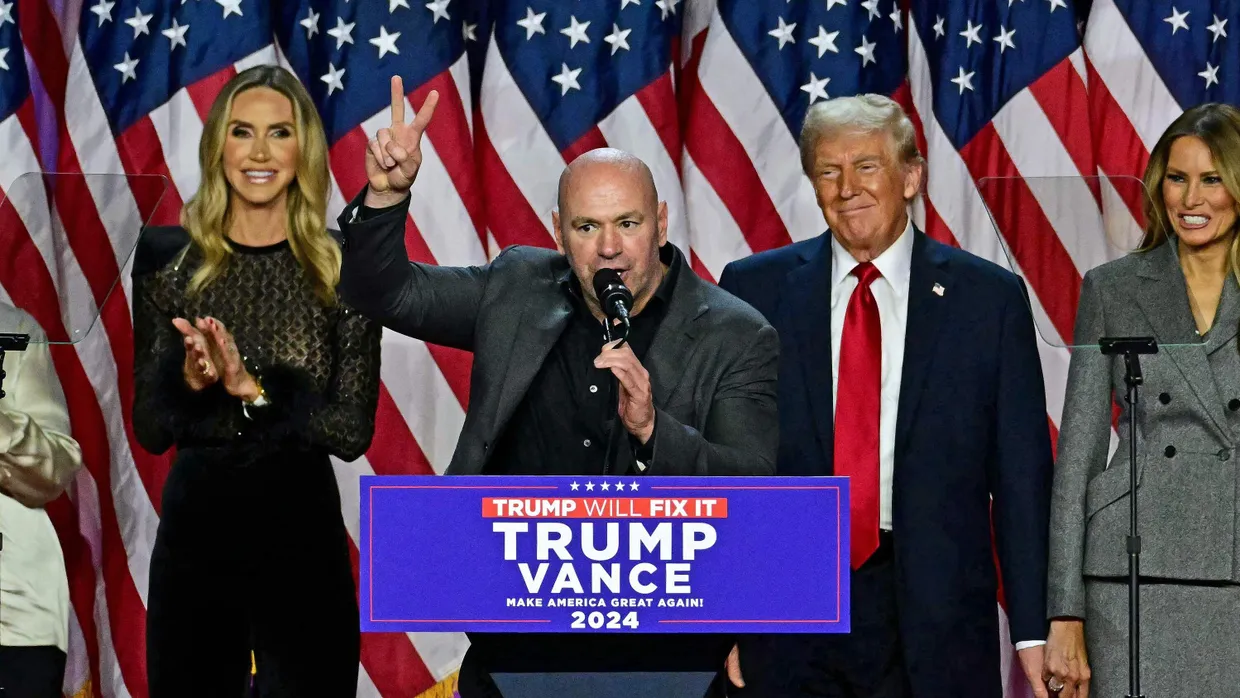 Dana White (Mitte) ist ein Vertrauter von Trump.