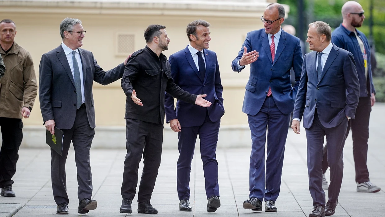 Keir Starmer, Wolodymyr Selenskyj, Emmanuel Macron, Friedrich Merz und Donald Tusk im Mai 2025 in Kiew