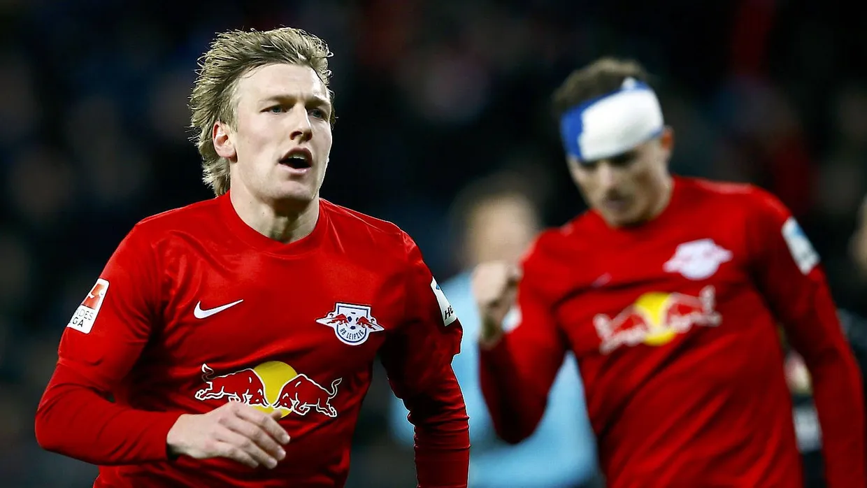 Forsberg (links) brachte Leipzig zurück, am Ende siegte Leipzig gar noch.