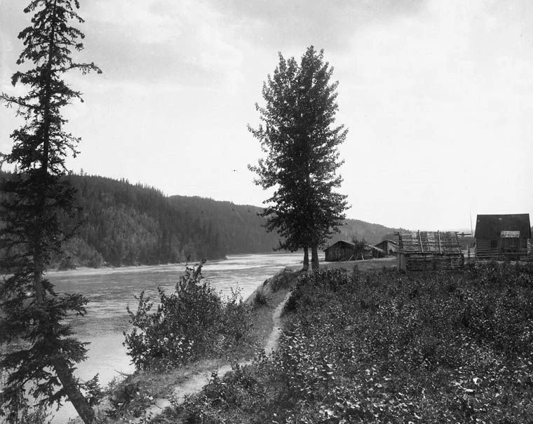 Übervölkert ist die Gegend nicht: Indianische Siedlung in Fort George.