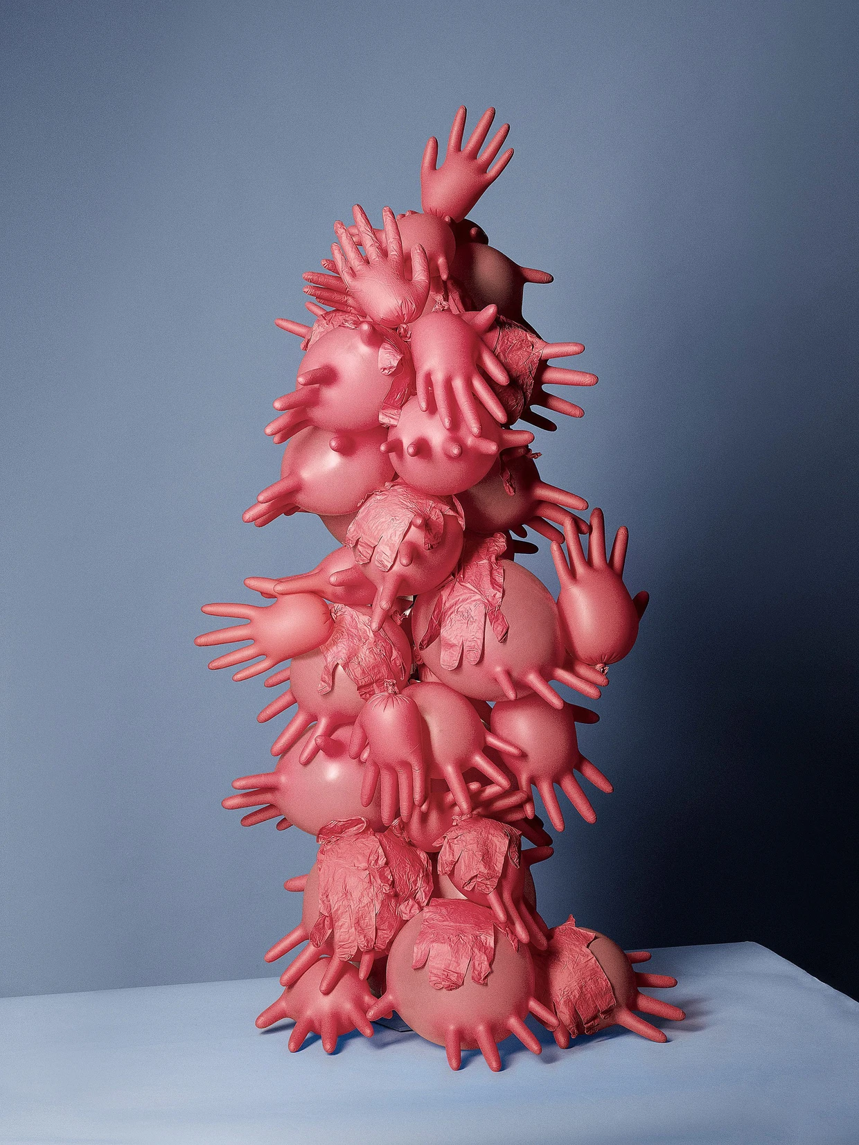 Hier ist mehr als eine Hand im Spiel: Aus der Serie „Quarantine“ von Alain Delorme, 2020