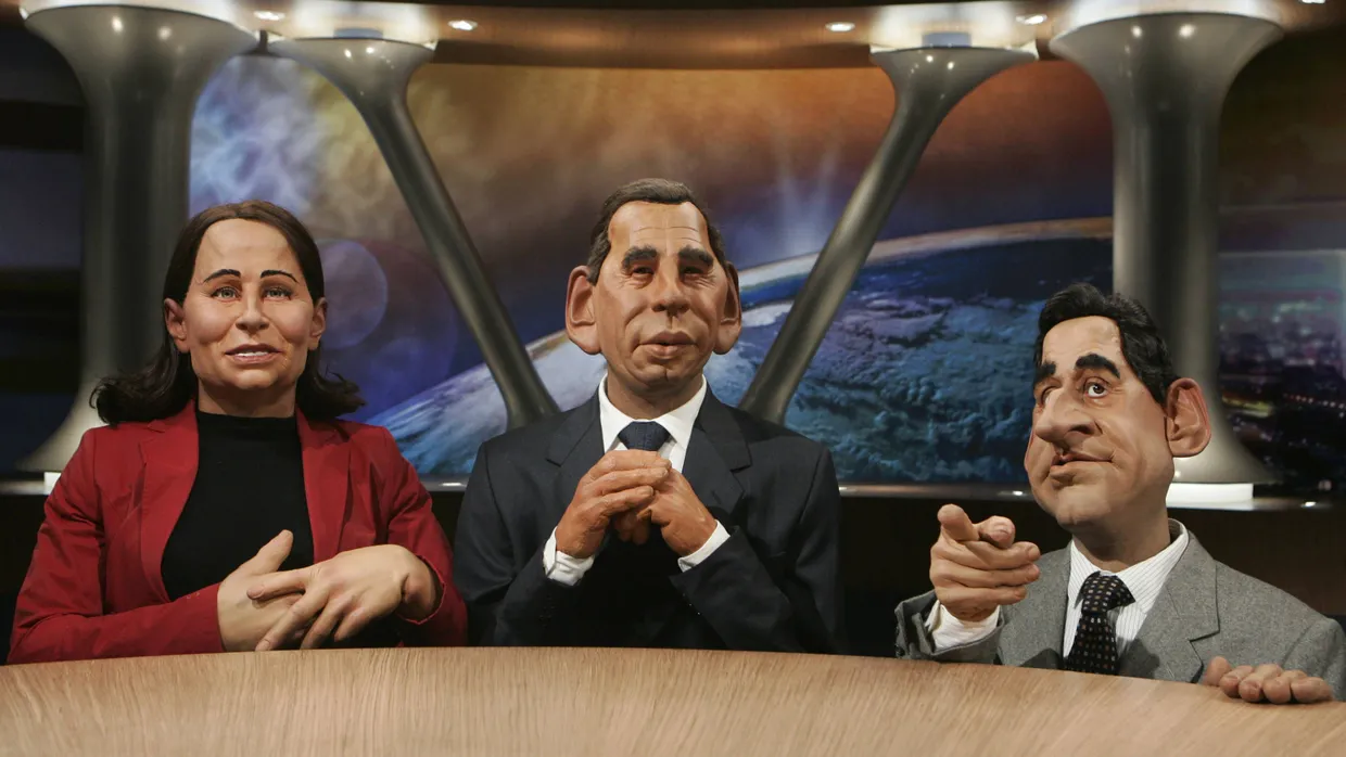 Spott unerwünscht: Die bekannte Puppen-Satireshow „Les Guignols de l’Info“ darf sich nicht mehr über französische Politiker lustig machen. Im Jahr 2007 nahm sie noch Segolene Royal, Nicolas Sarkozy (rechts) und Francois Bayrou auf die Schippe.