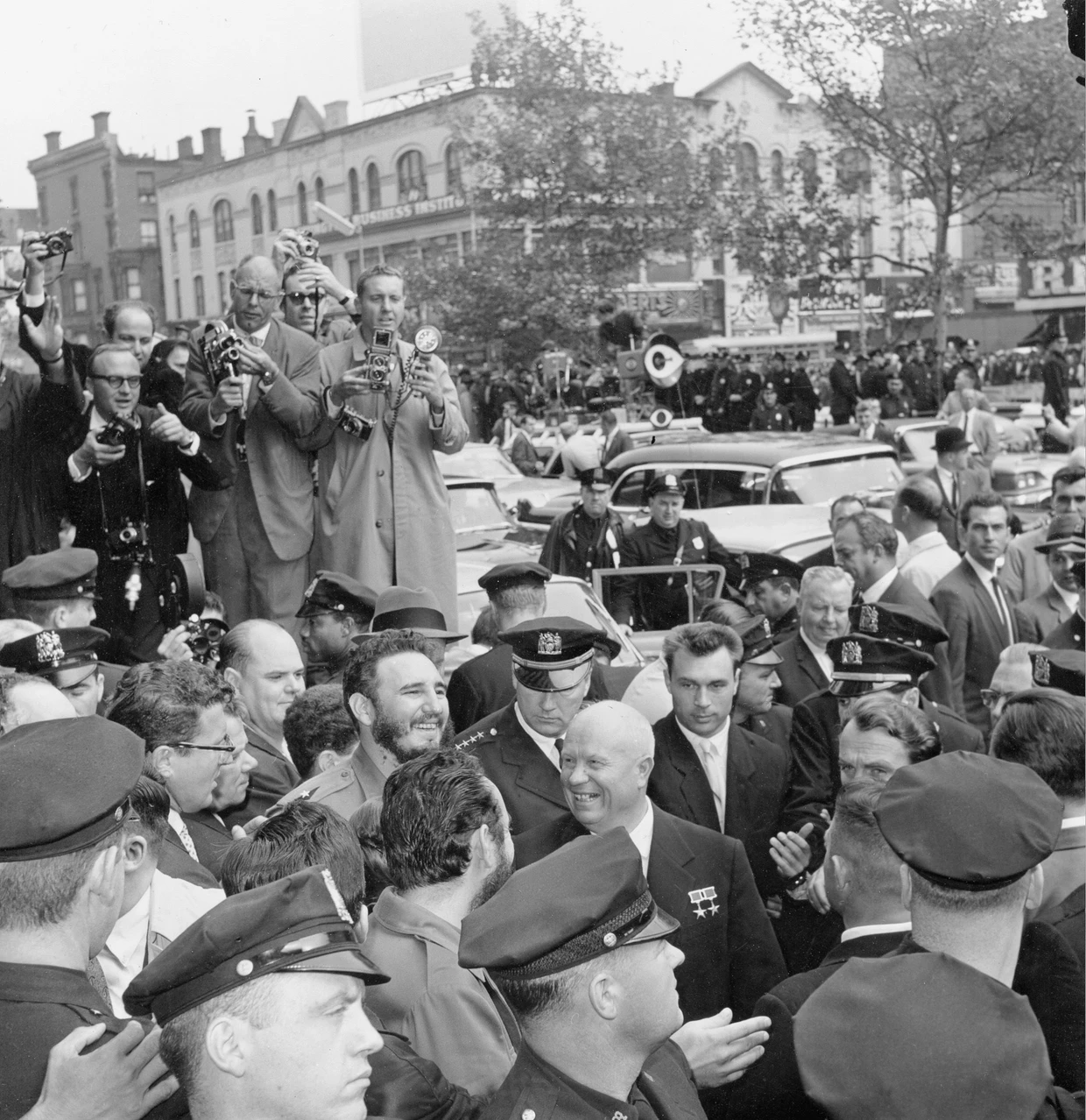Fidel Castro und der sowjetische Staats- und Parteichef Nikita Chruschtschow im September 1962 in New York